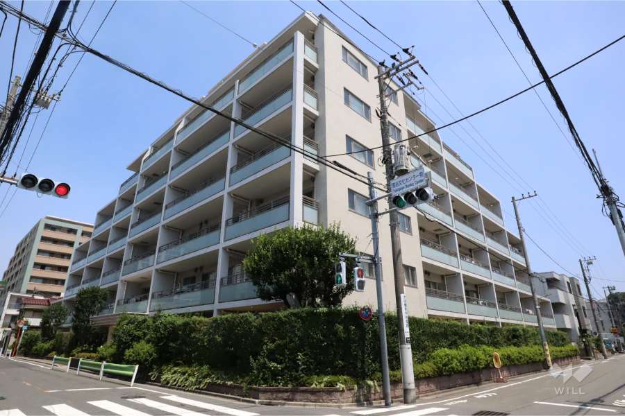 ファミールグラン南雪ヶ谷パークサイドの外観(南西側から)