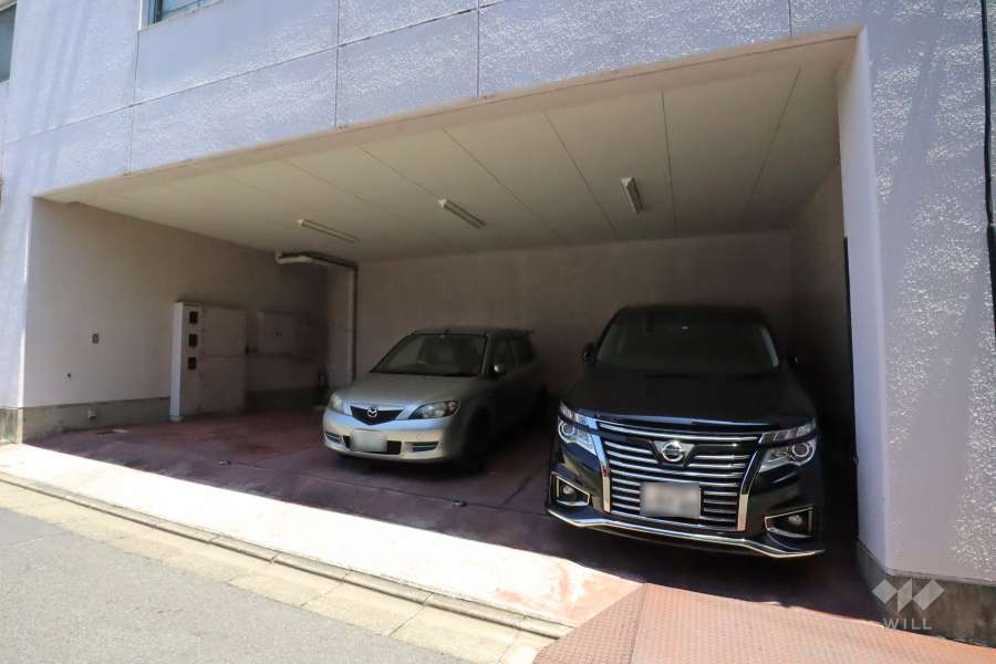 敷地内駐車場（屋内平面式）