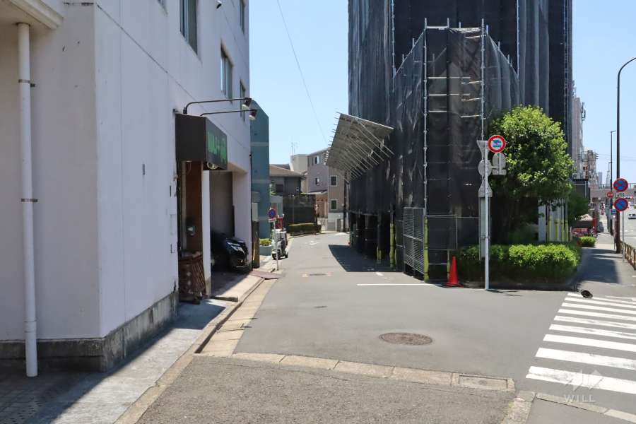 敷地南西側の前面道路