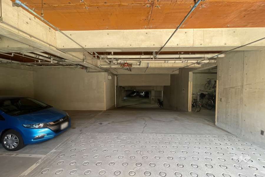 敷地内駐車場（屋内平面式）