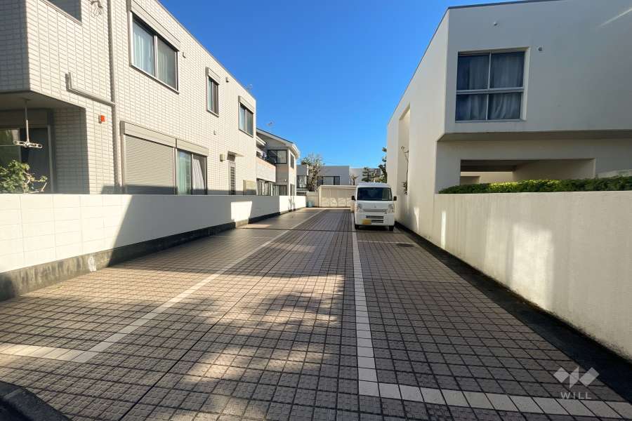 敷地内駐車場（屋外平面式）