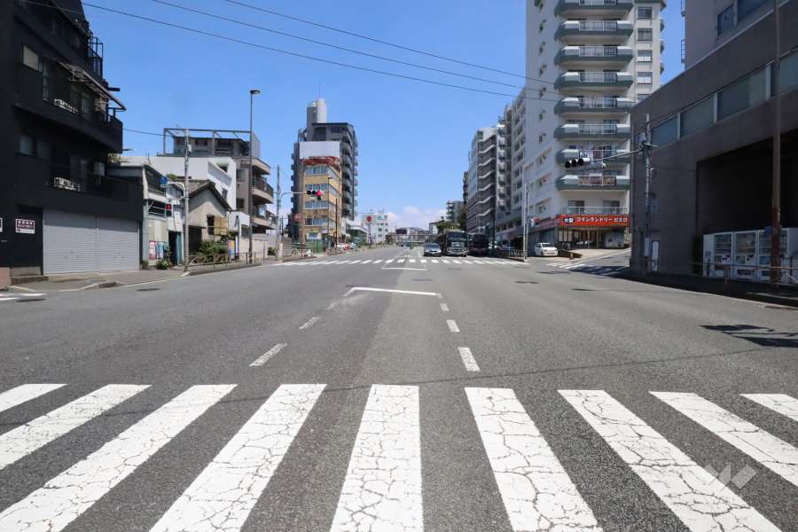 敷地北西側の前面道路　