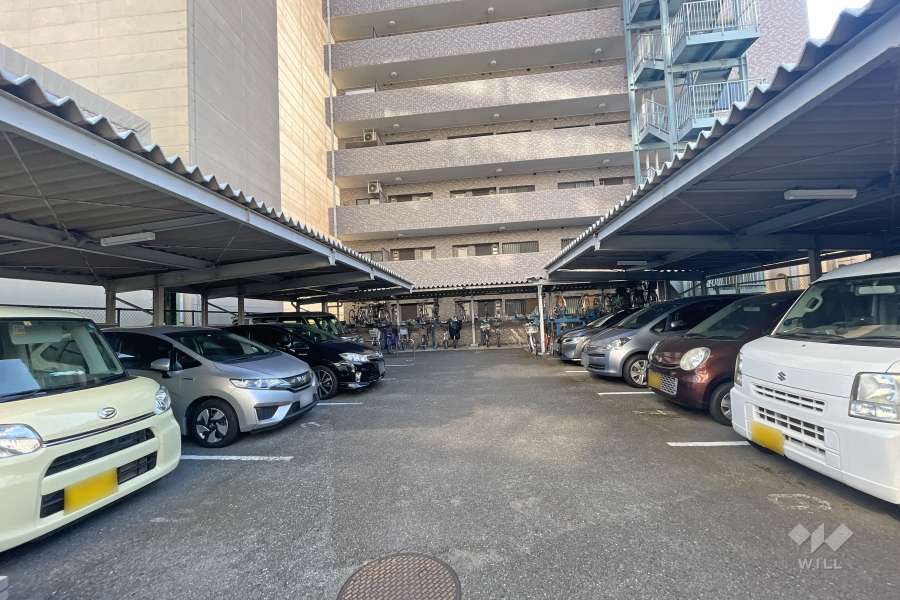 敷地内駐車場（屋外平面式）