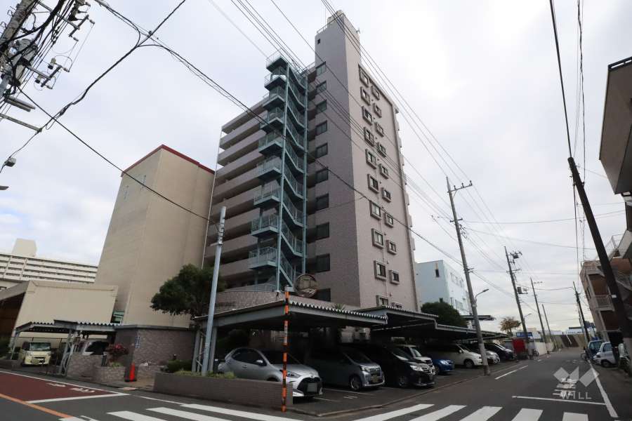 グランイーグル多摩川緑地２の外観（北西側から）