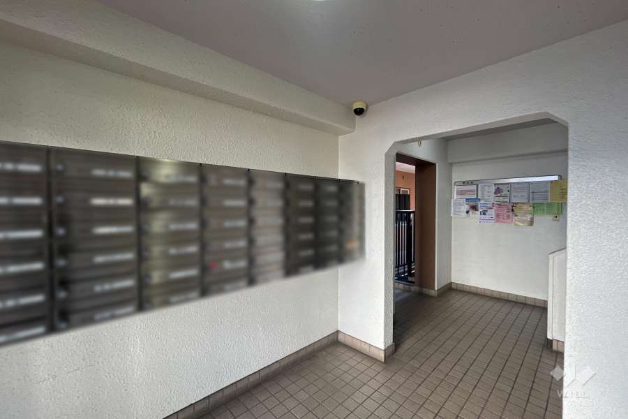 エントランスホール（共用ポスト）