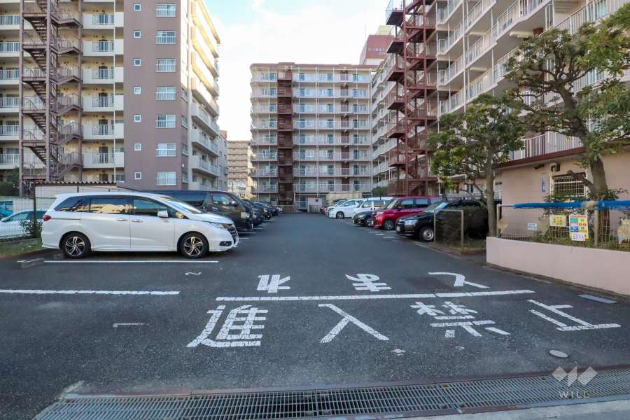 駐車場の出入り口・敷地内駐車場（屋外平面式）
