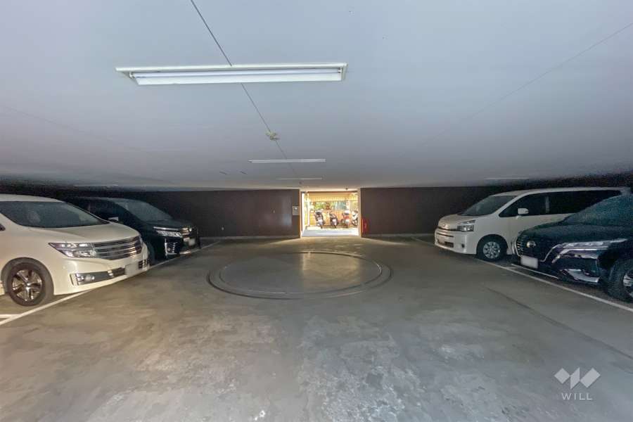 敷地内駐車場（屋内平面式）