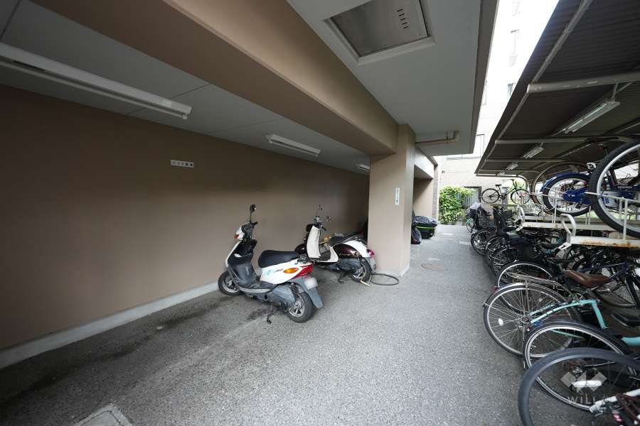 バイク置場