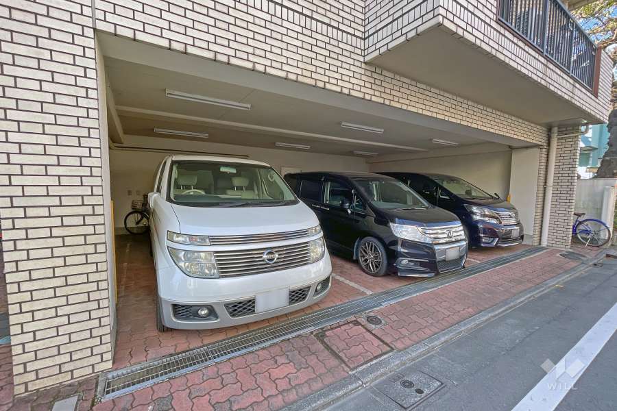 敷地内駐車場（屋内平面式）