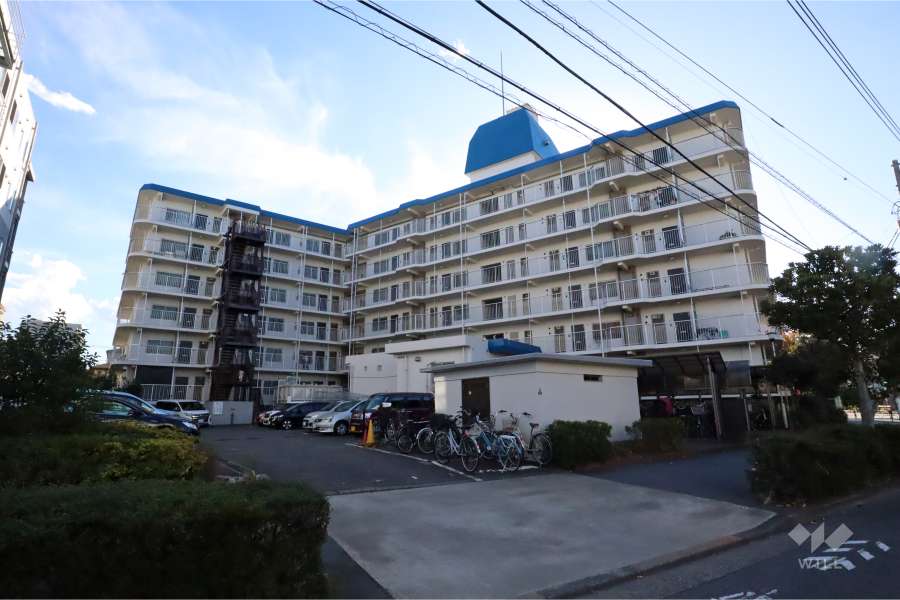 メイツ多摩川の外観(北東側から)
