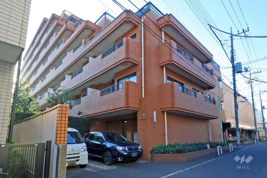 ロイヤルハイツ南六郷の外観（東側から）