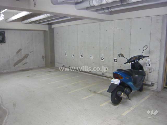 バイク置場（屋内）