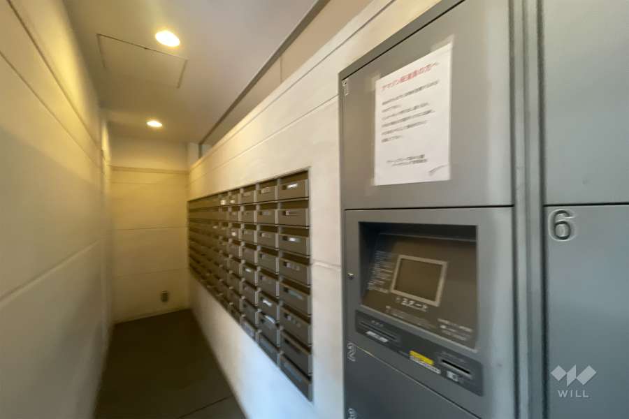 宅配ボックスと共用ポスト