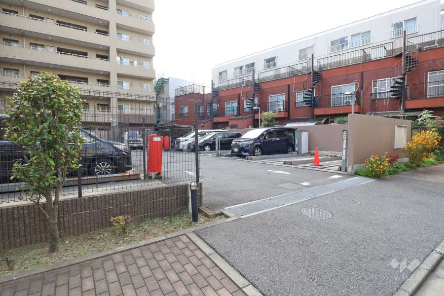 駐車場の出入り口