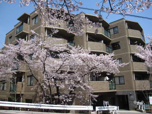 リベール夙川公園の外観（南西側から）