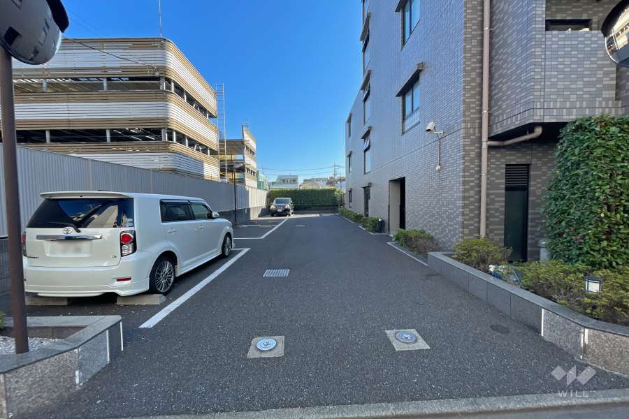敷地内駐車場（屋外平面式）