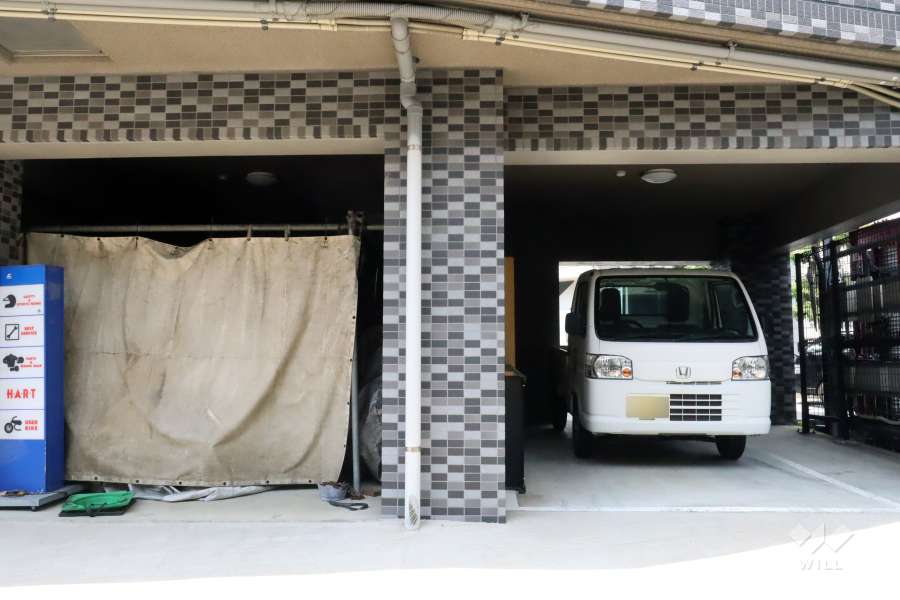 敷地内駐車場（屋内平面式）