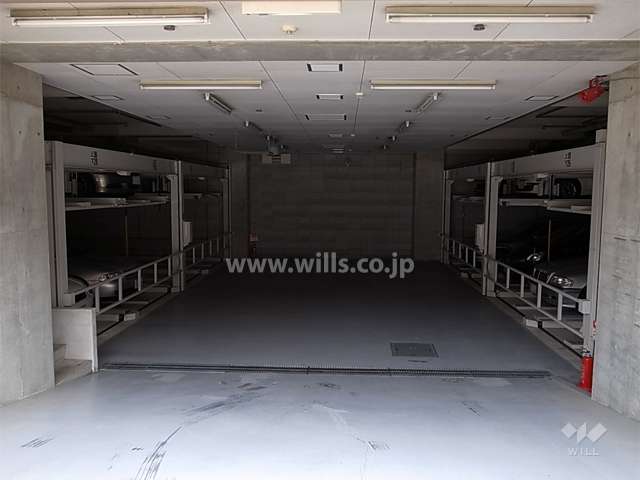敷地内駐車場（機械式）