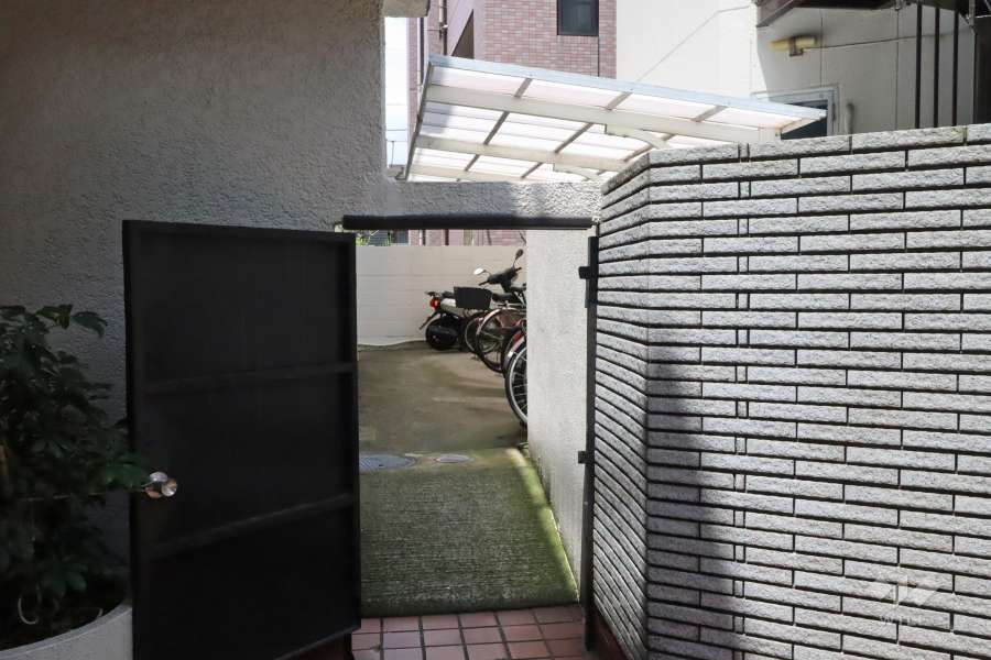 駐輪場の出入り口