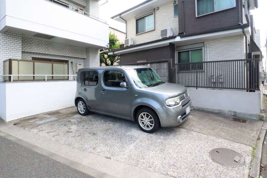 敷地内駐車場（屋外平面式）