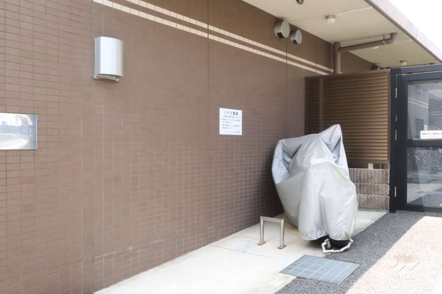バイク置き場