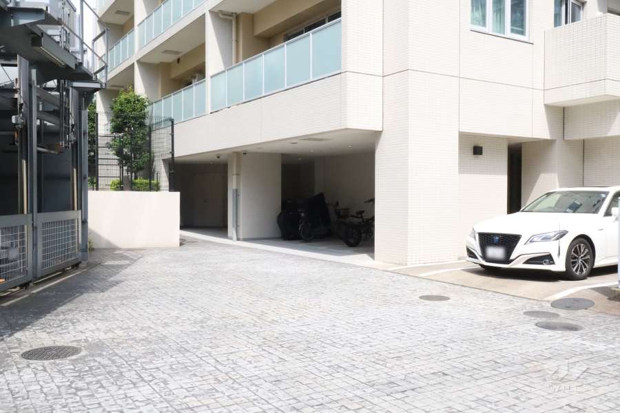 駐車場の出入り口