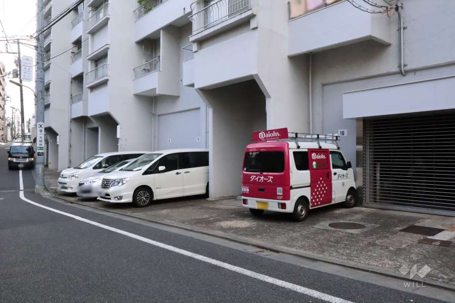 敷地内駐車場（屋外平面式）
