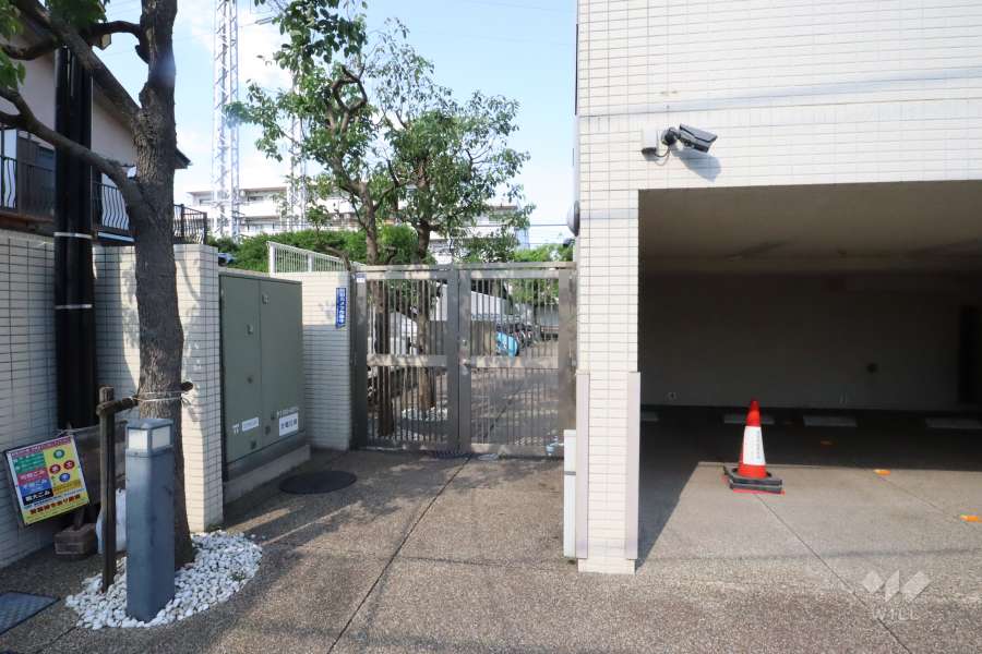 駐輪場の出入り口　