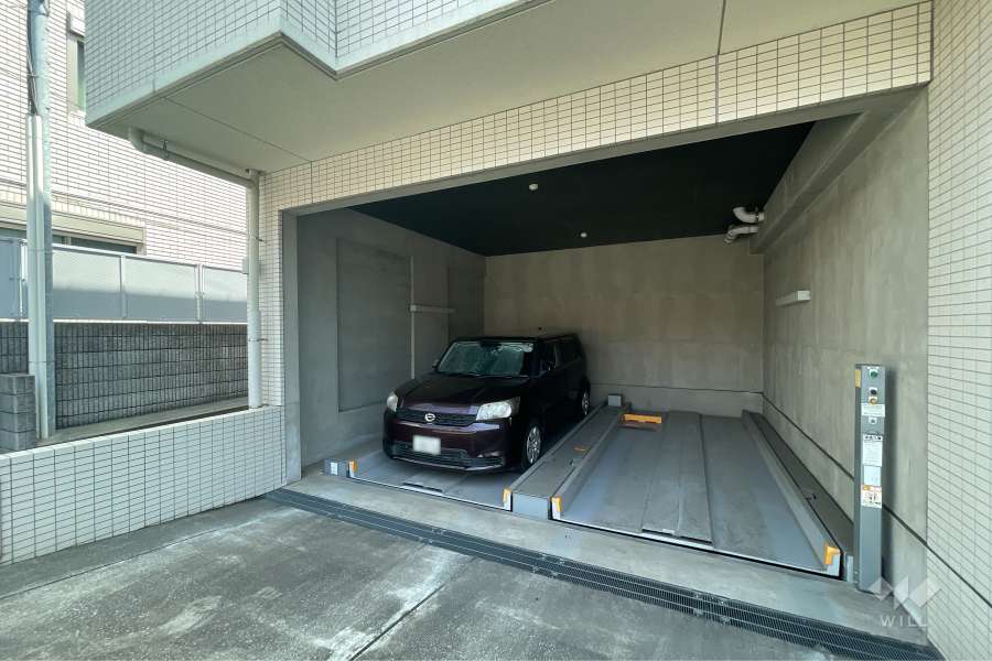 敷地内駐車場（屋内機械式）