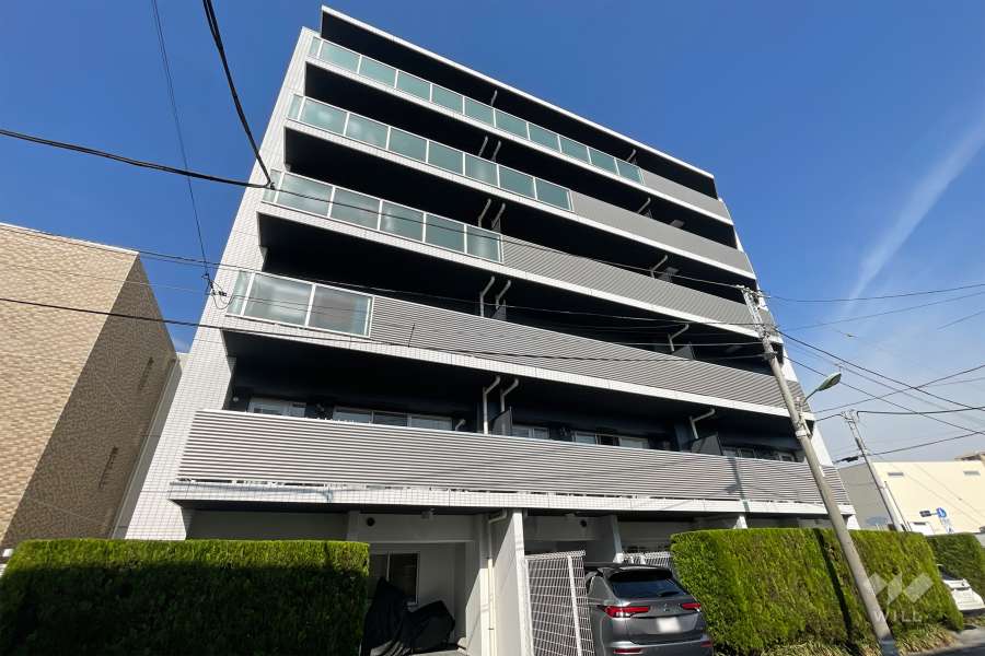 パルミナード蒲田イーストの外観（南西側から）