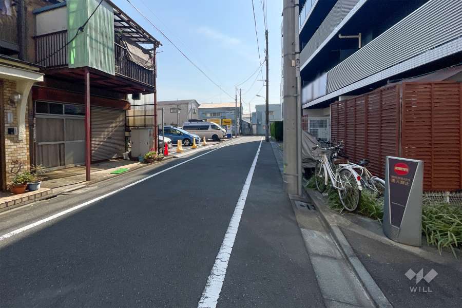 敷地東側の前面道路　