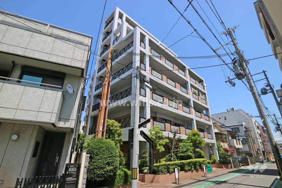 グランドムール甲子園口2の外観（南西側から）