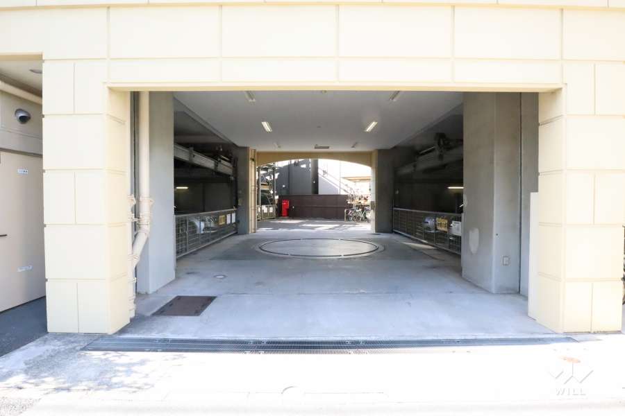 敷地内駐車場（屋内機械式）