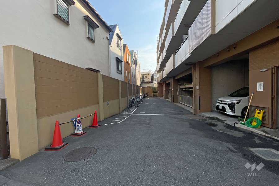 敷地内駐車場（屋内機械式）
