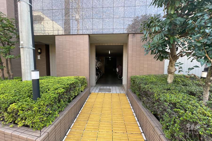 駐輪場の出入り口