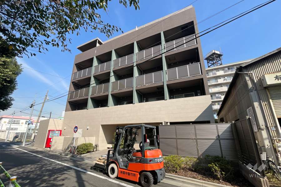 ブライズ蒲田イーストの外観（南西側から）