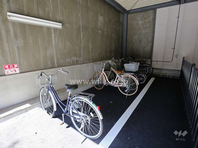 駐輪場（屋内）