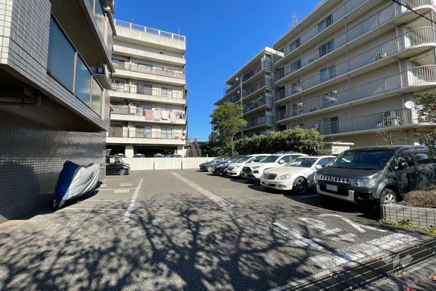 敷地内駐車場（屋外平面式）