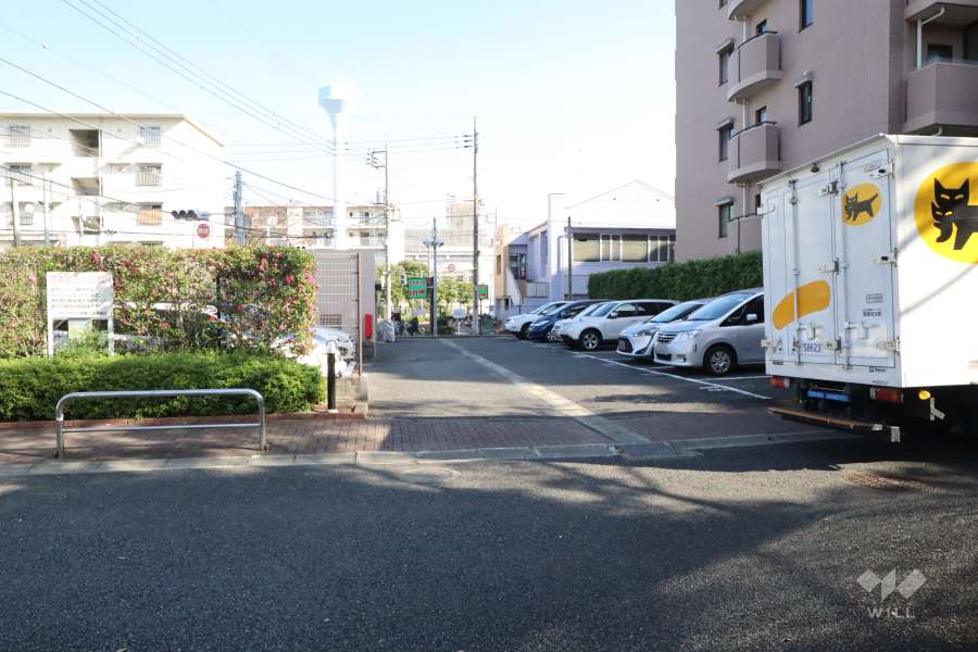 敷地内駐車場（屋外平面式）