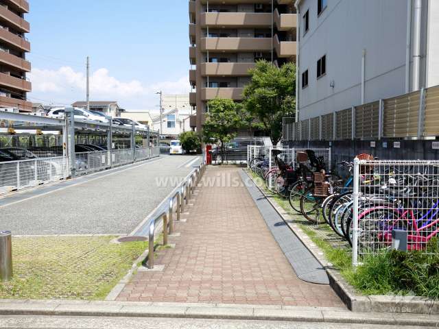 エントランスアプローチ