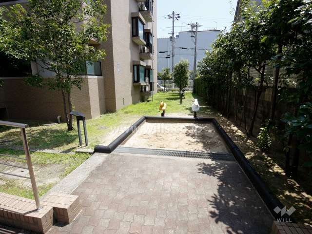 エントランス横にあるプレイロット