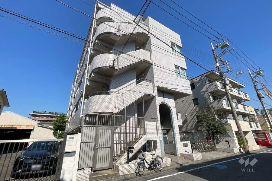 ロイヤルメゾン多摩川の外観（南西側から）