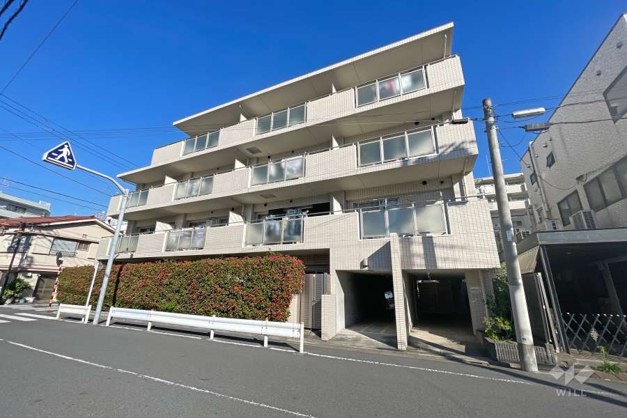 クリオ多摩川ラ・モードの外観(南西側から)