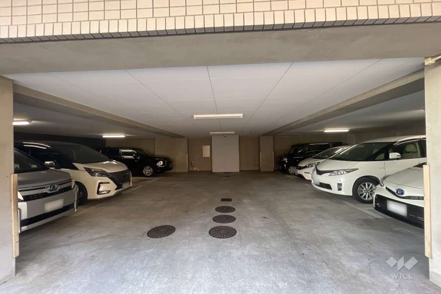 敷地内駐車場（屋内平面式）