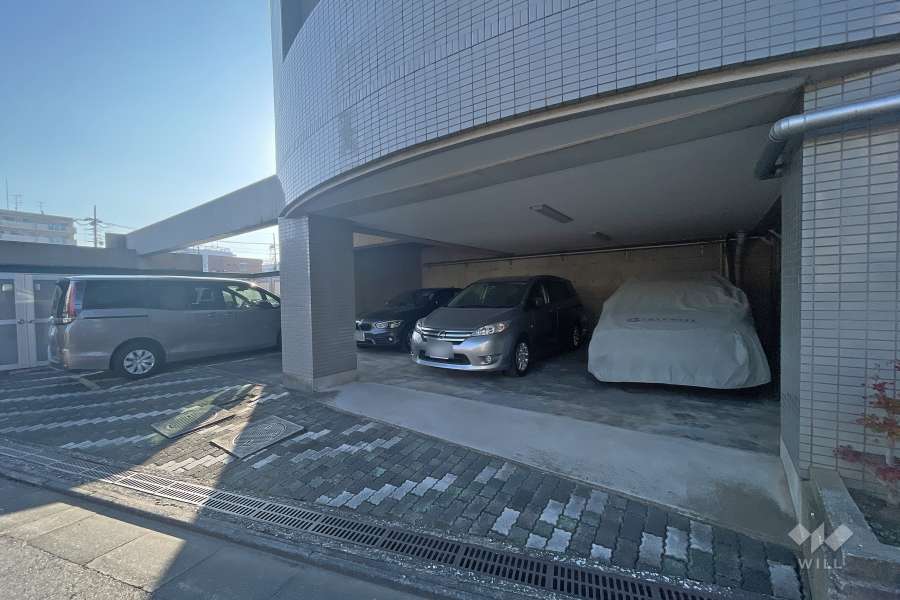 敷地内駐車場（屋内平面式）