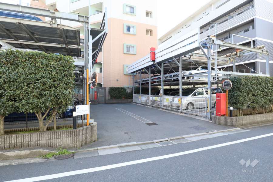 駐車場の出入り口