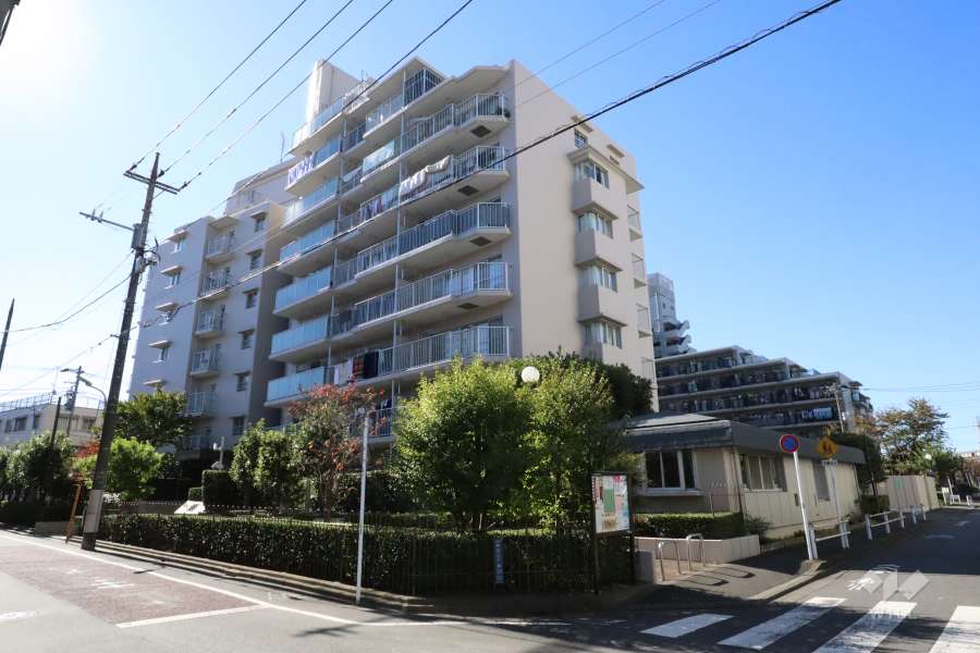 ファミリオン多摩川の外観(北東側から)