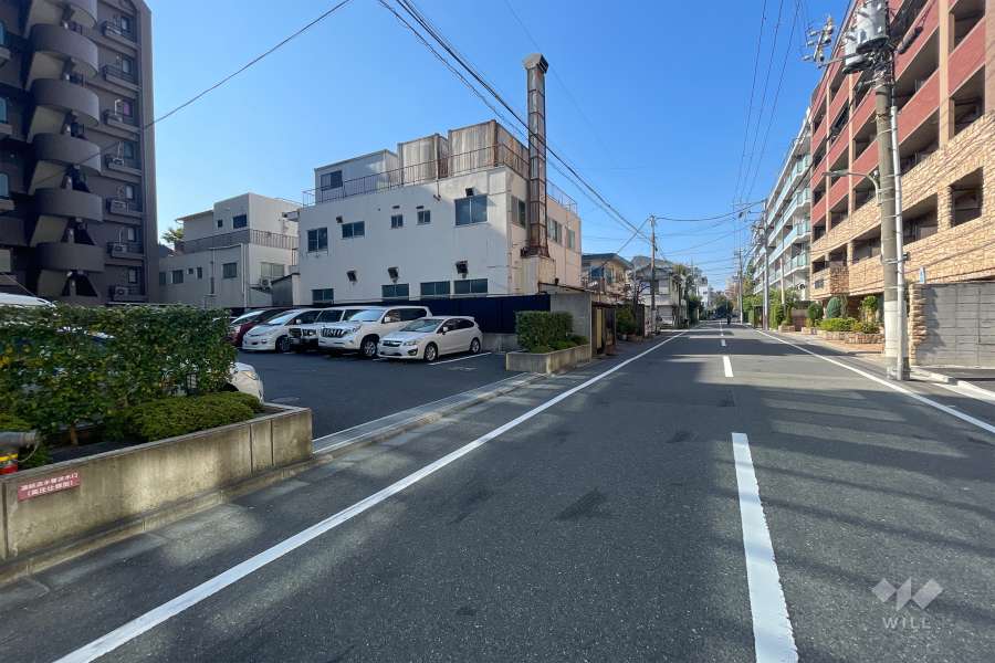 敷地の北側前面道路