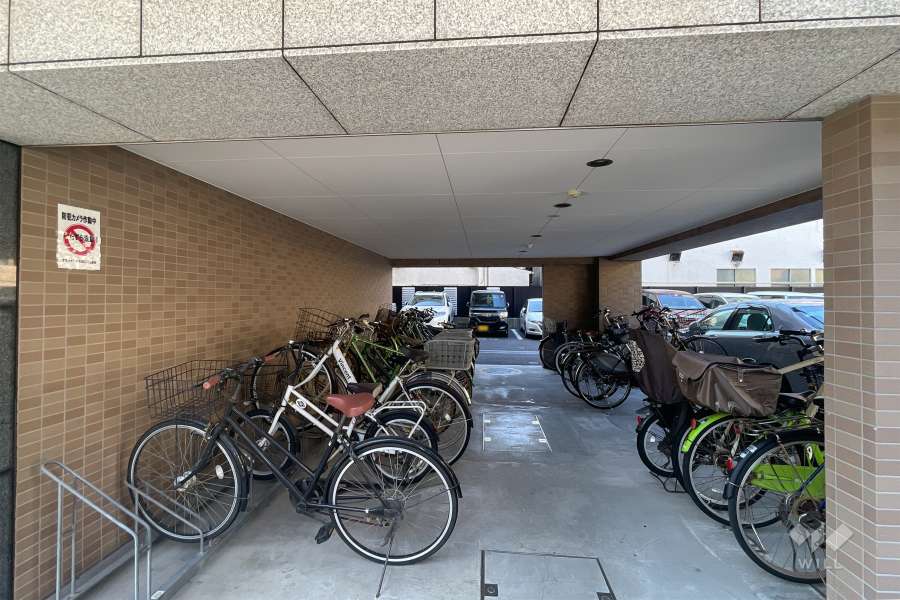 駐輪場（屋根あり）