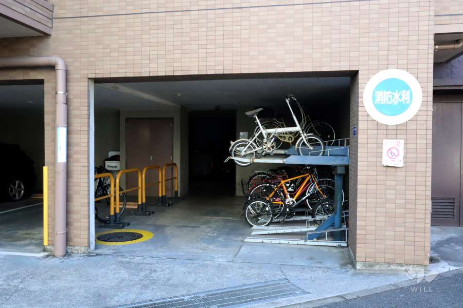 屋内に設けられた駐輪場